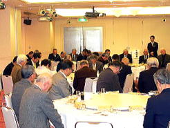 ���̎҂ɂ������Ėٓ�