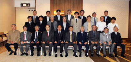 平成26年歯科医師石桜会記念集合写真